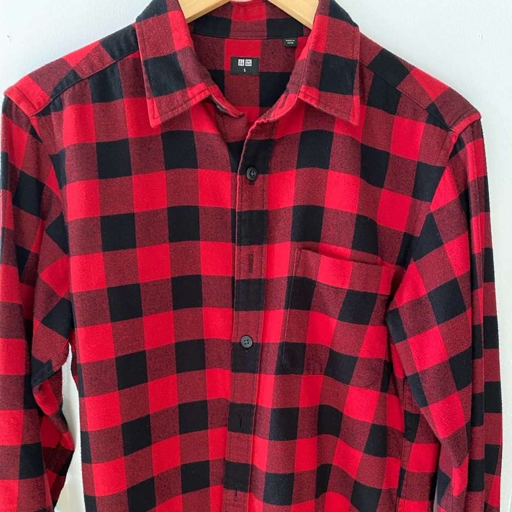 Uniqlo Lumberjack Plaid Button Down Shirt